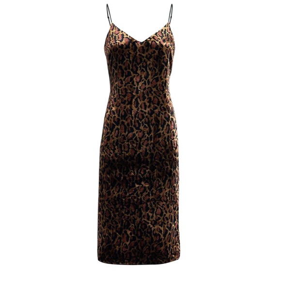NEW L’AGENCE REVOLVE LEOPARD PRINT VELVET SLIP DRESS - Picture 9 of 11